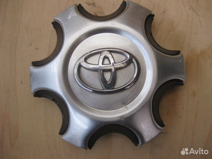 Колпаки на диски Тойота