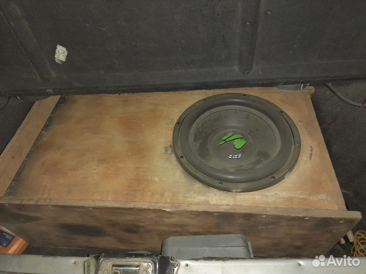 Сабвуфер 12