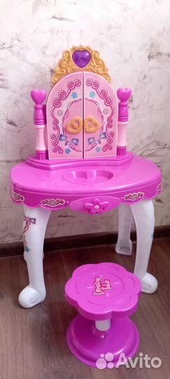 Детское зеркало (трюмо)