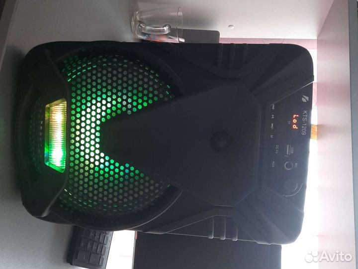 Блютуз колонка большая с микрофоном