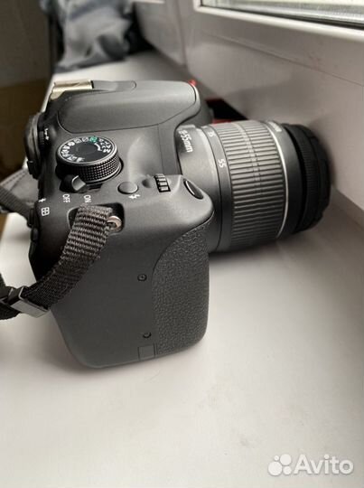 Зеркальный фотоаппарат canon 1200d