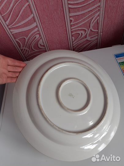 Продам блюдо фарфоровое