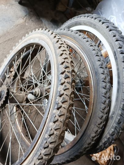 Колеса на велосипед R 20 3шт