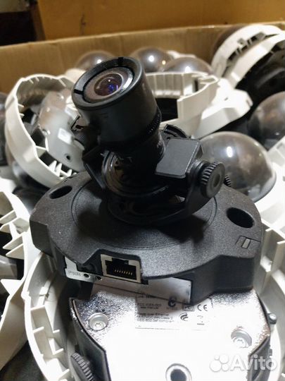 Камеры axis M3203 есть опт