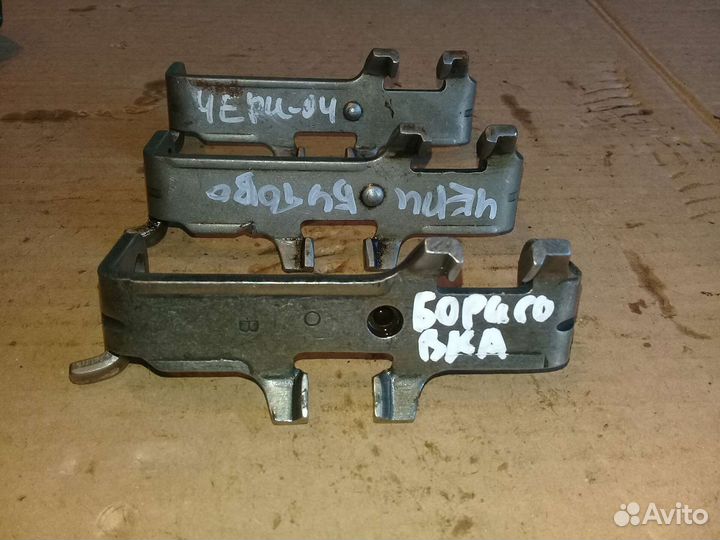 Рычаг возвратный механизма кпп Chery Amulet A15