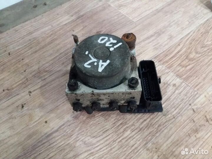 Блок ABS (насос) Hyundai i20 2008-2014