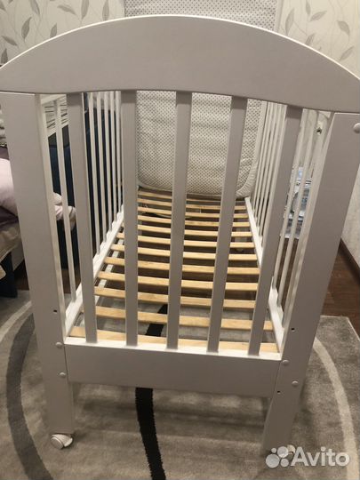 Детская кроватка