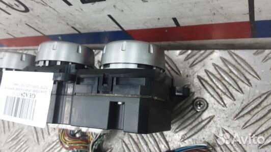 Блок управления печки и климат-контроля mitsubishi