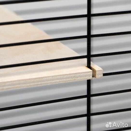 Клетка для шиншилл с 3-я деревянным этажами