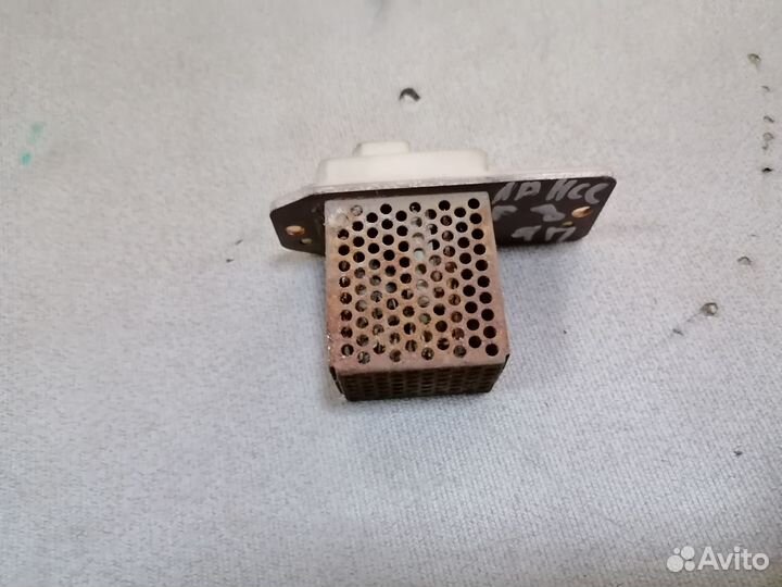 Реостат отопителя Mitsubishi Lancer 8 1996-2003