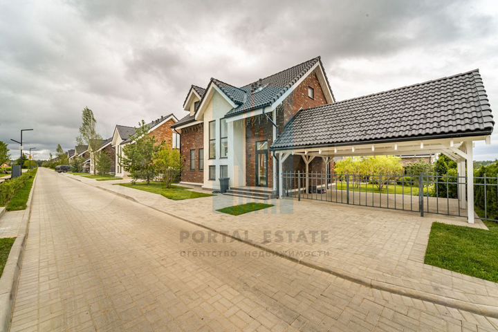 Коттедж 120 м² на участке 6 сот.