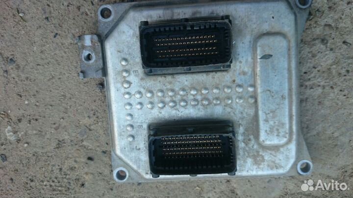 55568735 блок управления двигателем на опель астра