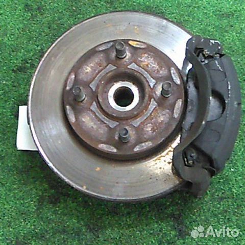 Кулак поворотный правый Nissan Cube