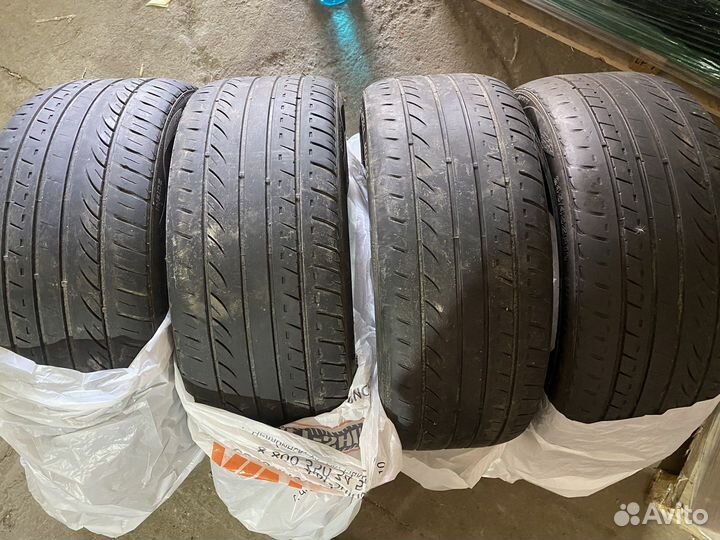 Headway HU901 245/45 R19