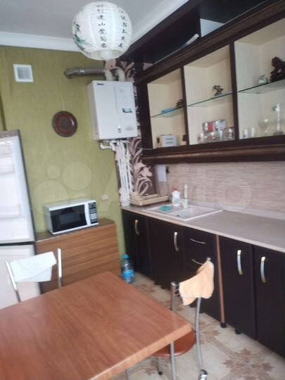 Комната 70 м² в 2-к., 1/4 эт.