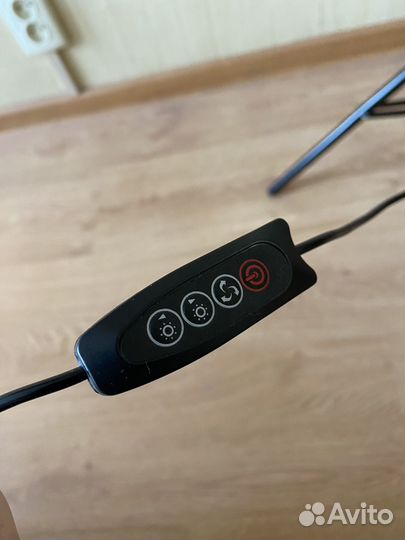 Кольцевая лампа со штативом