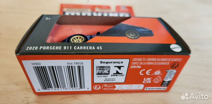 Matchbox Moving Parts Porsche 911 Carrera 4S