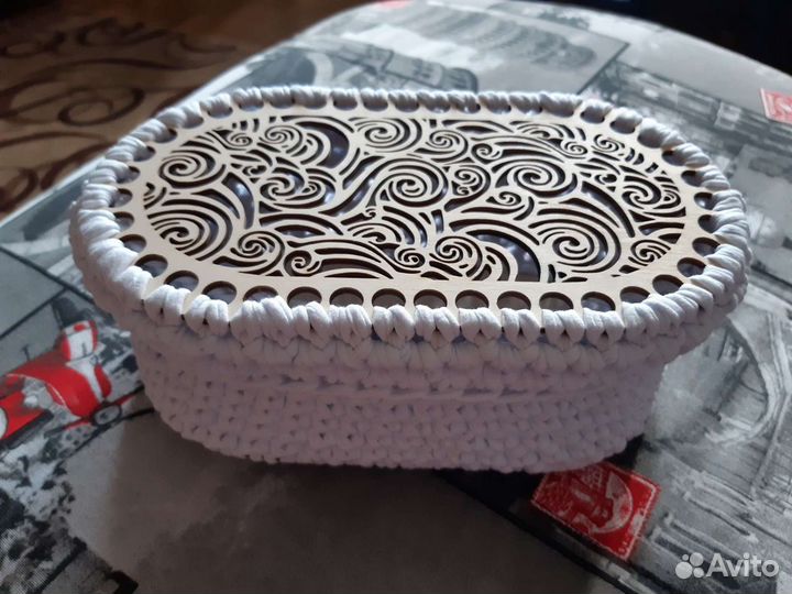 Корзинка из трикотажной пряжи,хлебница