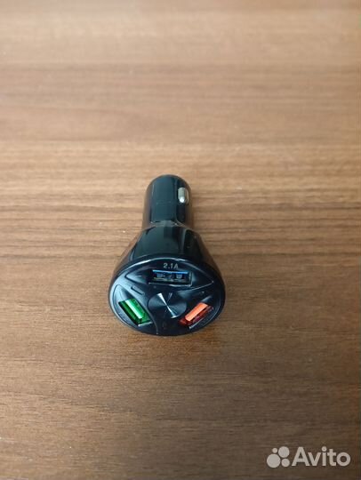 Автомобильное зарядное устройство в прикуриватель