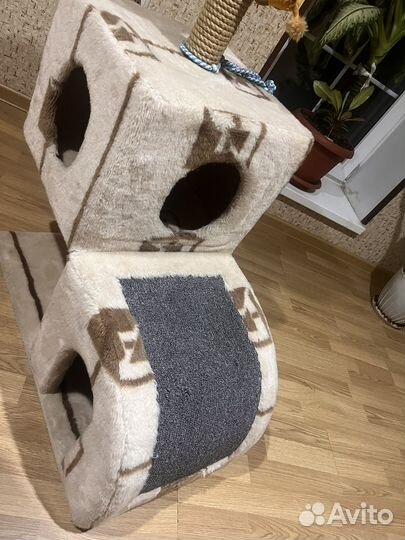 Домик для кошки с когтеточкой