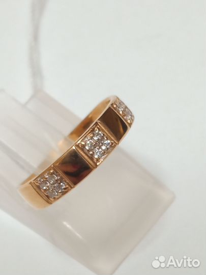 Золотое кольцо с камнем 16р