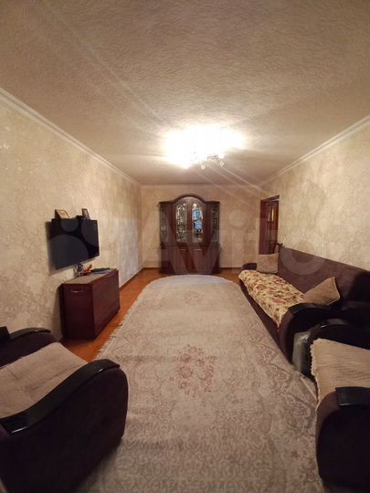 3-к. квартира, 90 м², 5/9 эт.