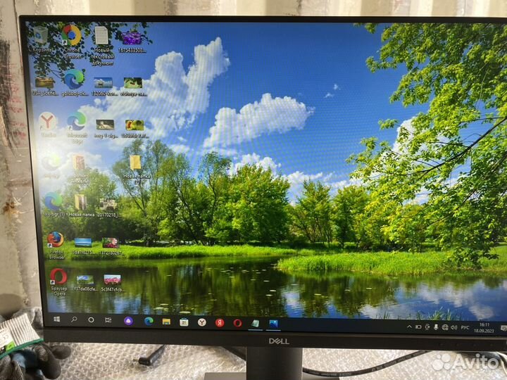 Монитор Dell p2421