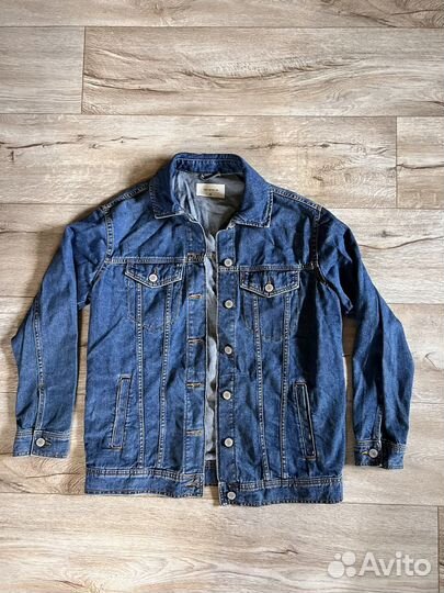 Женские теплые вещи (в одни руки)