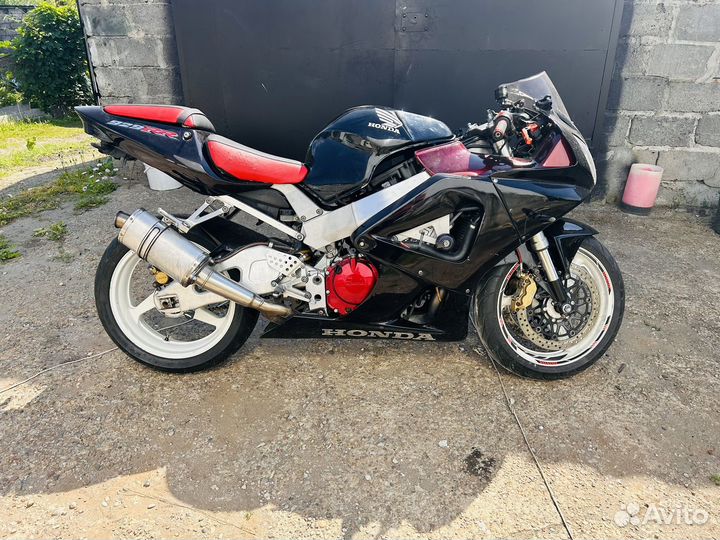 Honda cbr929 в разбор (запчасти)