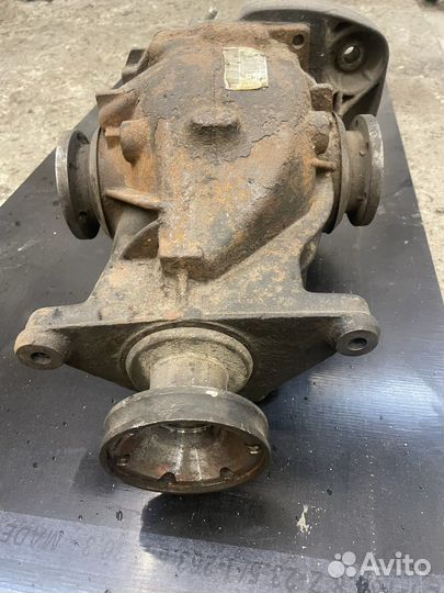 Редуктор заднего моста 4. 10 х5 е53