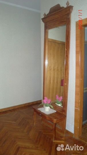 Зеркало с консолью