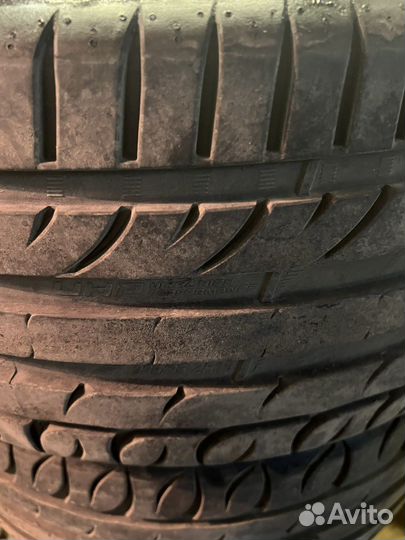 Triangle TR968 235/35 R19 и 265/30 R19