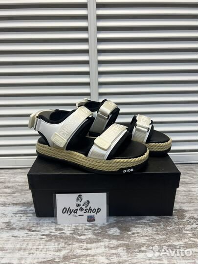 Сандалии Diop