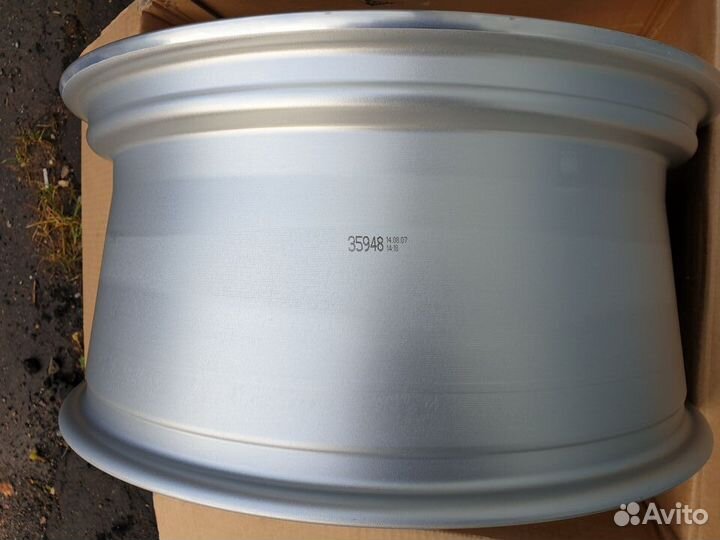 Новый оригинальный кованый (F) диск R19 Audi R8