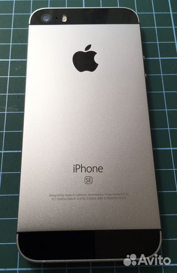 Телефон iPhone SE 2016 128Gb