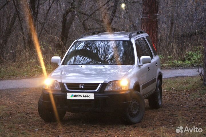 Honda CR-V 2.0 AT, 1997, 500 500 км