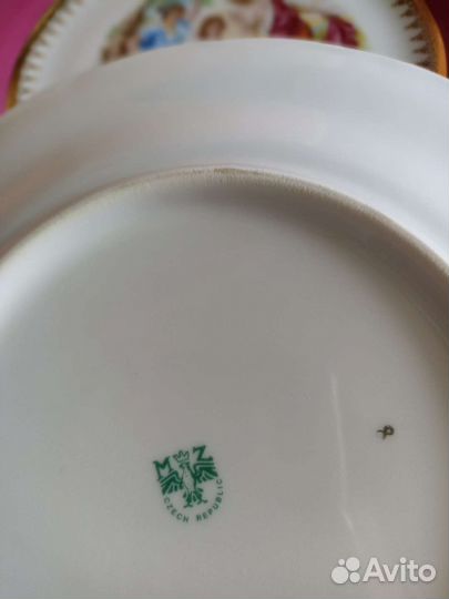 Тарелка фарфоровая