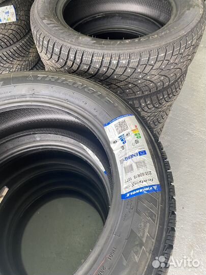 Triangle IcelynX TI501 235/60 R18