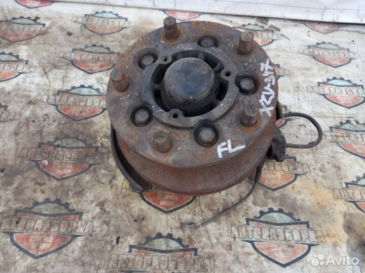 Ступица передняя левая Toyota Dyna XZU347 S05C