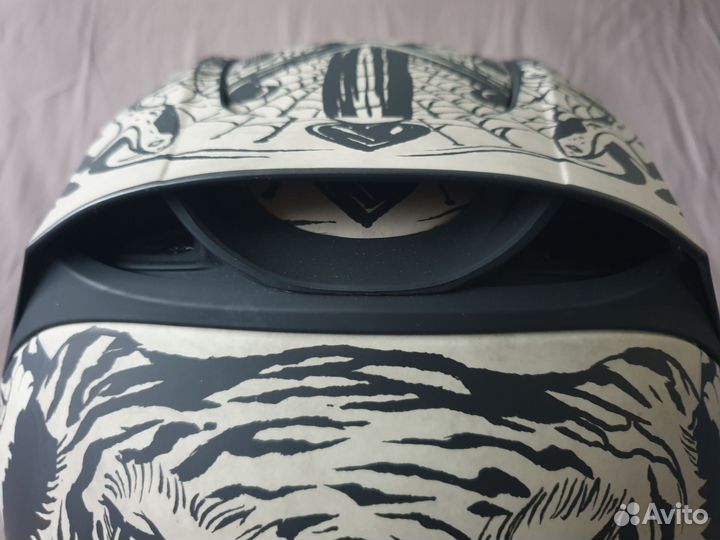 Мото шлем Icon Airmada Scrawl