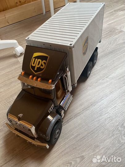 Bruder грузовик