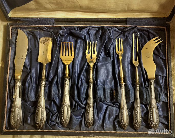 Сервировочный набор антикварный серебряный