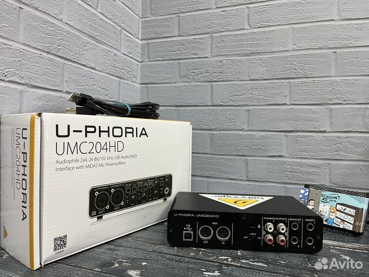Внешняя звуковая карта behringer umc204hd