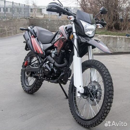 Мотоцикл Avantis MT250 (172 FMM) с птс красный