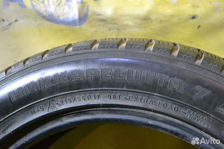 Nokian Tyres Hakkapeliitta 7 215/55 R17