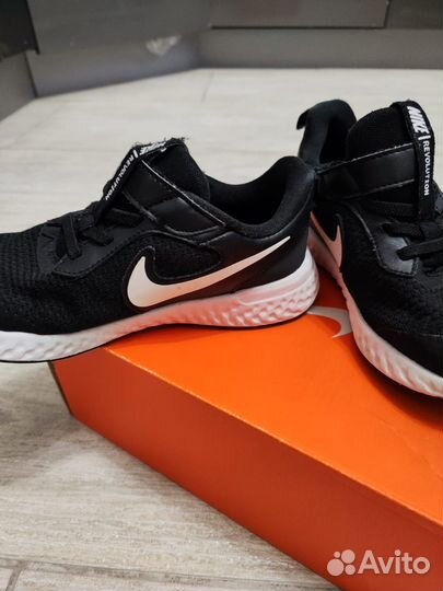 Кроссовки nike детские