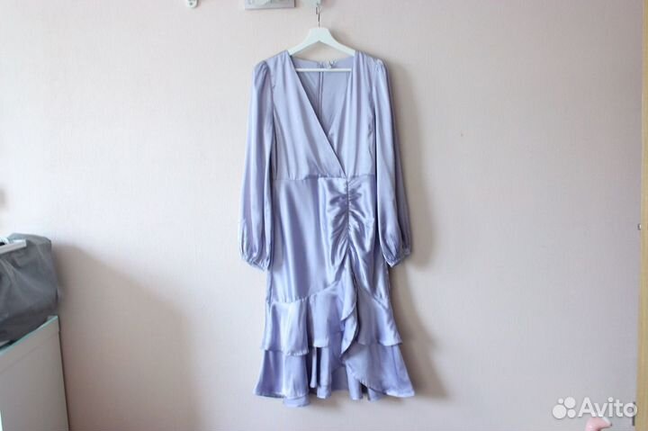 Сатиновое платье нежно-голубого цвета