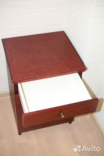 Тумба с ящиками