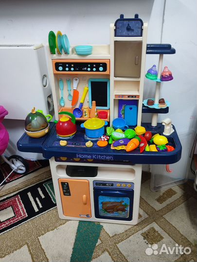 Детские игрушки кухня