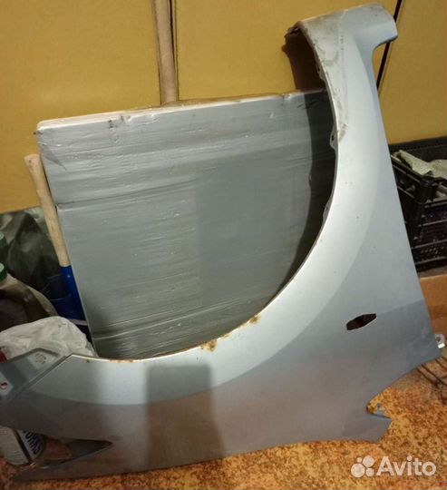Крыло б/у тойота